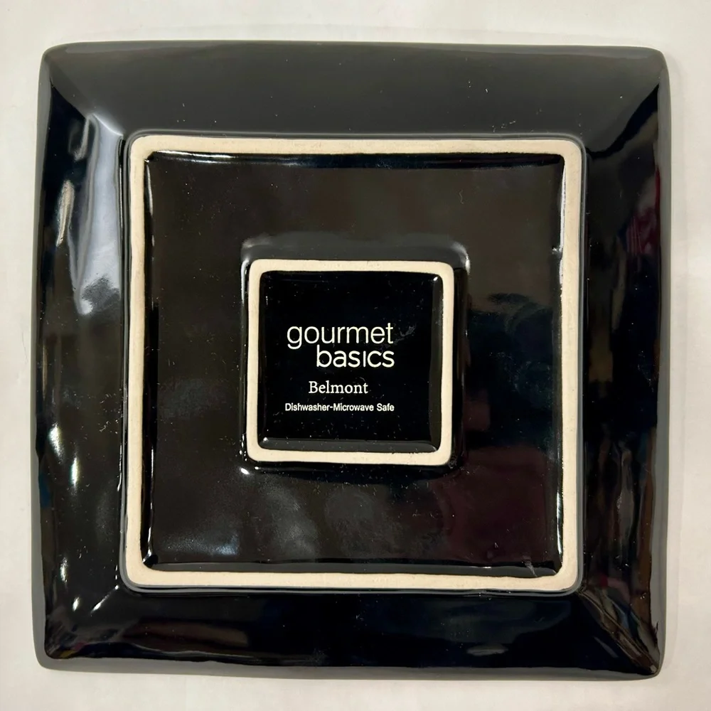 Mikasa Gourmet Basics - Belmont Red Vine Square Salad Plate - Approx. 7.5in Sq. - Picture 2 of 3